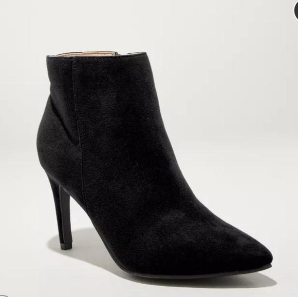 a new day Shoes - WOMENS NORELLE MICROSUEDE STILETTO BOOTS SIZE 6.5